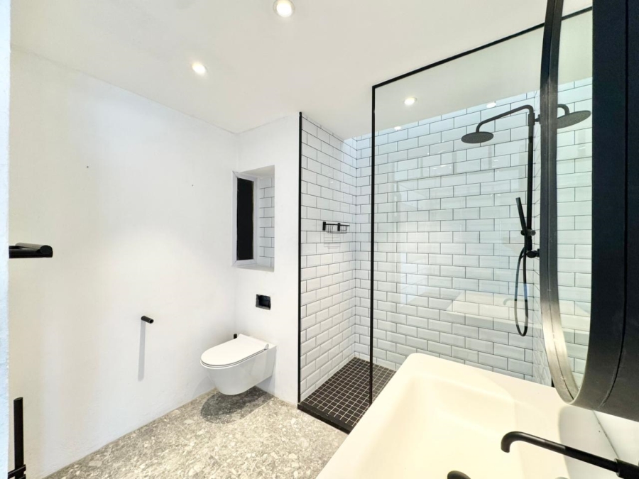 1 Bedroom Property for Sale in Woodstock Western Cape